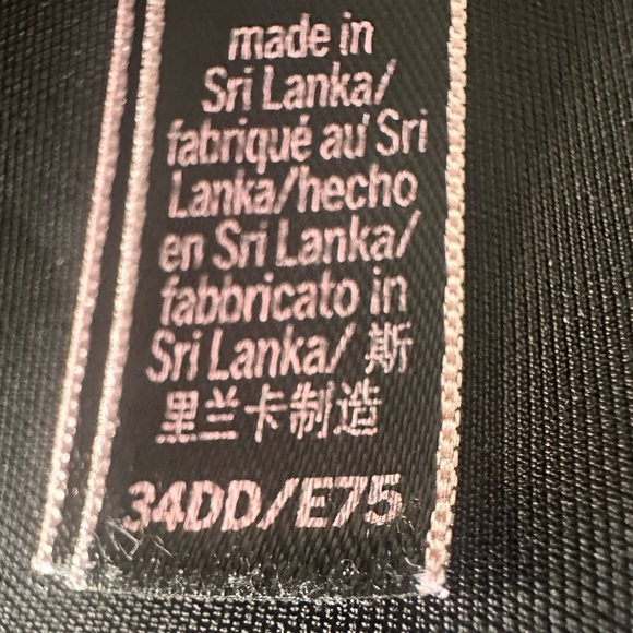 Victoria's Secret Black Bra with Lace Detail - Picture 10 of 10